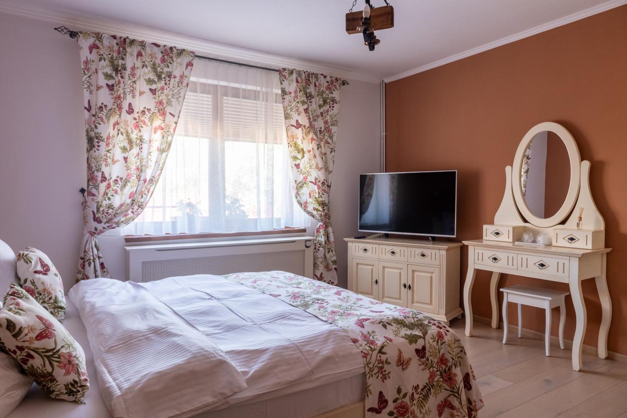 فندق Vila Crisalia Sibiel -Sibiu (Adults Only) المظهر الخارجي الصورة