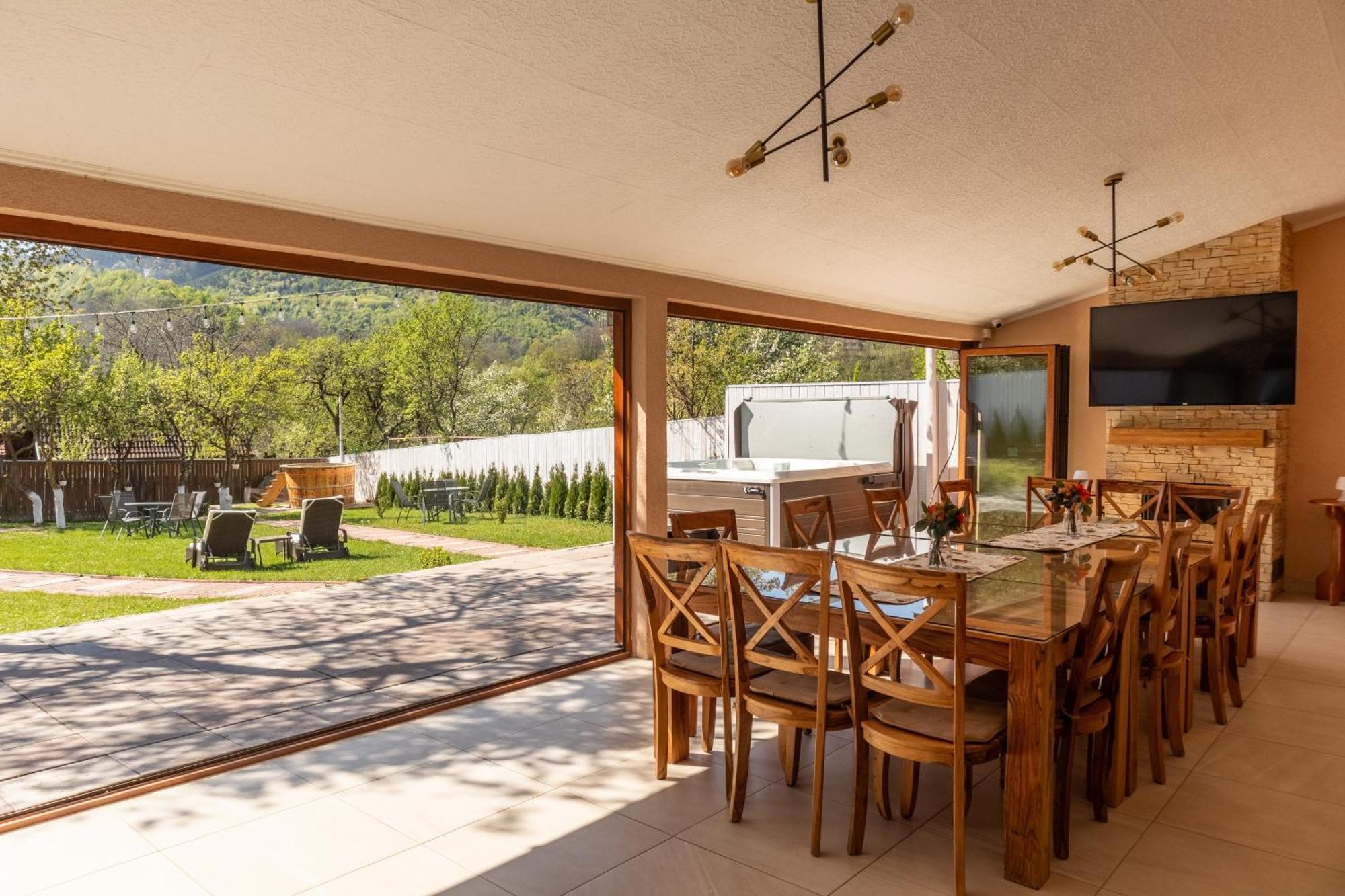 فندق Vila Crisalia Sibiel -Sibiu (Adults Only) المظهر الخارجي الصورة